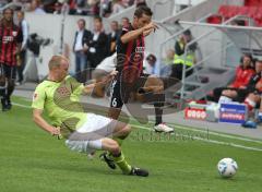 2.Liga - FC Ingolstadt 04 - Erzgebirge Aue - 0:0 - Stefan Leitl im Zweikampf mit Thomas Paulus