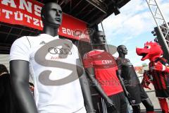 2.BL - FC Ingolstadt 04 - Saisonabschlußfeier 2012 am Audi Sportpark - die neuen Trikots für 2012/2013