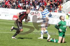 2.BL - FC Ingolstadt 04 - MSV Duisburg - 1:1 - Ausgleich Tor durch Manuel Schäffler Jubel Torwart Felix Wiedwald geschlagen