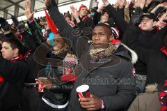 2.BL - FC Ingolstadt 04 - Alemannia Aachen 3:3 - Caiuby und Jose-Alex Ikeng im Fanblock