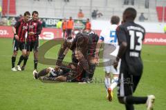 2.BL - FC Ingolstadt 04 - Karlsruher SC 2:1 - Marino Biliskov köpft zum Siegtreffer 2:1 Tor Jubel, Manuel Schäffler reisst ihn zu Boden