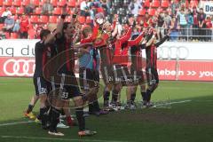 2.BL - FC Ingolstadt 04 - SC Paderborn - Die Mannschaft bedankt sich bei den Fans