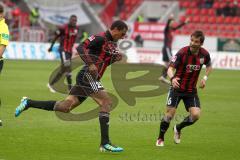 2.BL - FC Ingolstadt 04 - Karlsruher SC 2:1 - Ahemd Akaichi zieht zum 1:0 ab, Tor Jubel Stefan Leitl