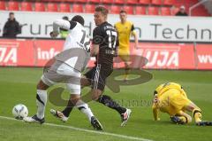 2.BL - FC Ingolstadt 04 - Alemannia Aachen 3:3 - Manuel Schäffler gegen Torwart Boy Waterman