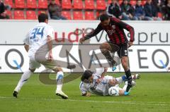 2.BL - FC Ingolstadt 04 - Karlsruher SC 2:1 - Ahmed Akaichi überrent seinen Gegner