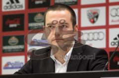 FC Ingolstadt 04 - Pressekonferenz - Vorstellung der neuen Fankarte - bargeldloses Bezahlsystem - Thorsten Brieger Marketing FC IN 04