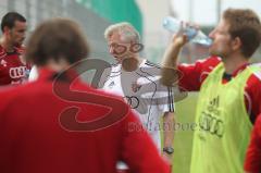 2.Liga - FC Ingolstadt 04 - 1. Training Saison 2011/2012 - Trainer Benno Möhlmann