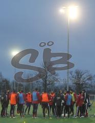 2.BL - FC Ingolstadt 04 - Trainingsauftakt nach der Winterpause - Ansprache von Trainer Tomas Oral