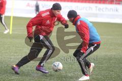 2.BL - FC Ingolstadt 04- Training - Marc Hornschuh gegen rechts Moritz Hartmann