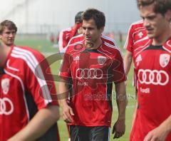 2.Liga - FC Ingolstadt 04 - 1. Training Saison 2011/2012 - Andreas Schäfer in der Mitte