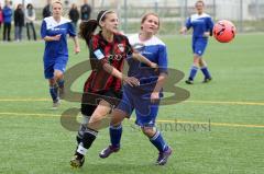 Landesliga Süd Juniorinnen FC Ingolstadt gegen SV Schechen Yvonne Hierl im Zweikampf Foto: Jürgen Meyer