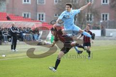 Regionalliga Süd - FC Ingolstadt 04 II - 1860 München II - Stefan Müller im Zweikampf mit Jonatan Kotzke