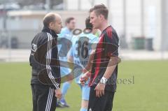 Regionalliga Süd - FC Ingolstadt 04 II - 1860 München II - Trainer Joe Albersinger spricht mit Manuel Schäffler am Spielfeldrand