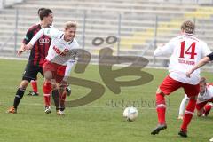 Regionalliga Süd - FC Ingolstadt 04 II - SC Pfullendorf - links Azur Velagic wird der Ball von Andreas Frick abgenommen