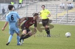 Regionalliga Süd - FC Ingolstadt 04 II - 1860 München II - Stefan Müller im Zweikampf mit Jonatan Kotzke