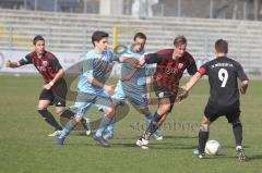 Regionalliga Süd - FC Ingolstadt 04 II - 1860 München II - Drängelei vor dem Münchener Tor Stefan Müller und Manuel Schäffler und rechts kommt Karl-Heinz Lappe zu Hilfe