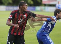 Testspiel - FC Ismanning - FC Ingolstadt 04 - 2:3 - Collin Quaner im Zweikampf mit Hugo Lopez