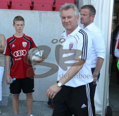 2.Liga Testpiel - FC Ingolstadt 04 - Hamburger SV 2:4 - Trainer Benno Möhlmann