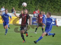 Testspiel - FC Ismanning - FC Ingolstadt 04 - 2:3 - Romain Dedola im Zweikampf