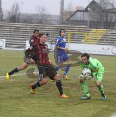 Testspiel - FC Ingolstadt 04 - SpVgg Unterhaching - links Manuel Schäffler kommt zu spät