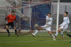 Bayernliga Jun - FC Ingolstadt 04 - SG Quelle Fürth - Stürmer Niko Dobros