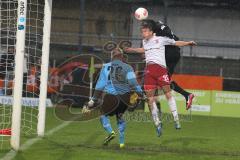 2. BL - Jahn Regensburg - FC Ingolstadt 04 1:2 - Caiuby Francisco da Silva (31) köpft drüber