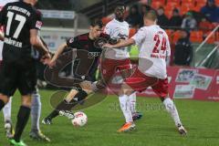 2. BL - Jahn Regensburg - FC Ingolstadt 04 1:2 - Pascal Groß (20) gegen Tim Erfen