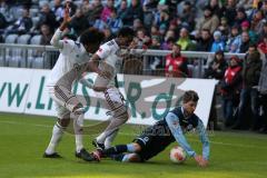 2. BL - FC Ingolstadt 04 - 1860 München 1:1 - Caiuby Francisco da Silva (31) und Roger de Oliveira Bernardo (8) stoppen Moritz Stoppelkamp unsanft