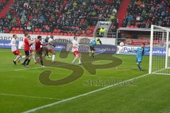 FC 04 Ingolstadt gegen SSV Jahn 2000 Regensburg - Stefan Leitl beim Nachschuss vom Elfmeter zum 2:1 -  Foto: Jürgen Meyer