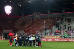 2. BL - FC Ingolstadt 04 - Erzgebirge Aue - 1:2 - Das Team nach dem Spiel