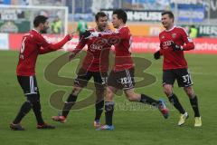 2. BL - FC Ingolstadt 04 - SC Paderborn 1:3 - Tor Ausgleich zum 1:1 durch Neuzugang Ilian Micanski (22) Jubel mit Kapitän Stefan Leitl (6) und Andreas Görlitz (37)