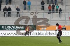 2. BL - FC Ingolstadt 04 - MSV Duisburg 0:1 - Roger de Oliveira Bernardo (8) Rote Karte geht vom Platz