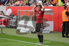 2. BL - FC Ingolstadt 04 - 1.FC Köln - 0:3 - Kapitän Stefan Leitl (6) Einwurf
