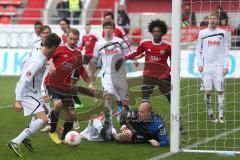 2. BL - FC Ingolstadt 04 - SC Paderborn 1:3 - Moritz Hartmann (9)  verpasst den Ball und scheitert direkt vor dem Tor an Daniel Lück. Hinten Caiuby Francisco da Silva (31)