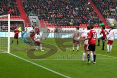 FC 04 Ingolstadt gegen SSV Jahn 2000 Regensburg - Torschuss von Caiuby - Foto: Jürgen Meyer