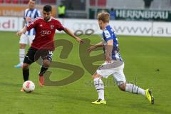 2. BL - FC Ingolstadt 04 - Hertha BSC Berlin 1:1 - Ümit Korkmaz (14) marschiert aufs Tor durch die Abwehr