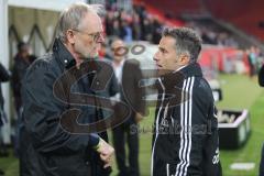 2. BL - FC Ingolstadt 04 - Hertha BSC Berlin 1:1 - nach dem Spiel Frank Dreves diskutiert mit Cheftrainer Tomas Oral
