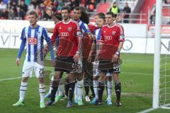 2. BL - FC Ingolstadt 04 - Hertha BSC Berlin 1:1 - Ecke mit Andre Mijatović (4) und Ralph Gunesch (26)