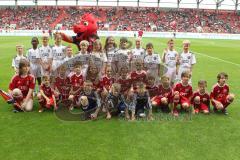 2. BL - FC Ingolstadt 04 - 1.FC Köln - 0:3 - Einlaufkids Schanzi