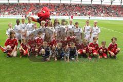 2. BL - FC Ingolstadt 04 - 1.FC Köln - 0:3 - Einlaufkids Schanzi