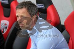 2.BL - FC Ingolstadt 04 - FSV Frankfurt - Thomas Linke auf der Bank