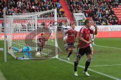 2. BL - FC Ingolstadt 04 - SV Sandhausen - 1:1 - Tor 1:0 Christian Eigler Jubel Torwart Daniel Ischdonat am Boden