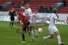 2. BL - FC Ingolstadt 04 - Erzgebirge Aue - 1:2 - Moritz Hartmann kommt nicht an den Ball