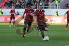 2. BL - FC Ingolstadt 04 - Hertha BSC Berlin 1:1 - links Caiuby Francisco da Silva (31) und Moritz Hartmann (9)