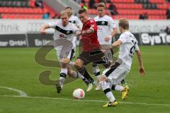 2. BL - FC Ingolstadt 04 - SV Sandhausen - 1:1 - Manuel Schäffler stürmt aufs Tor