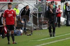 2. BL - FC Ingolstadt 04 - 1.FC Kaiserslautern 1:1 - Trainer Oral schimpft zum Schiedsrichter