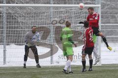 Trainingsspiel - FC Ingolstadt 04 - Kickers Offenbach - 3:3 - Moritz Hartmann (9) köpft zum Tor