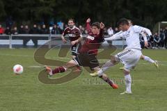 2. BL - Testspiel - 1.FC Nürnberg - FC Ingolstadt 04 2:1 - Alper Uludag (5) zieht ab links Noah Korcowski