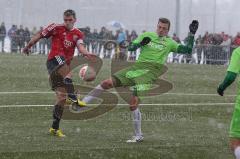 Trainingsspiel - FC Ingolstadt 04 - Kickers Offenbach - 3:3 - Treffen mit den Füßen zusammen links Christian Eigler (18)  und Marcel Stadel