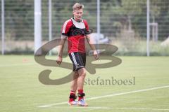 2.BL - FC Ingolstadt 04 - Training - Manuel Schäffler mit Bleiweste